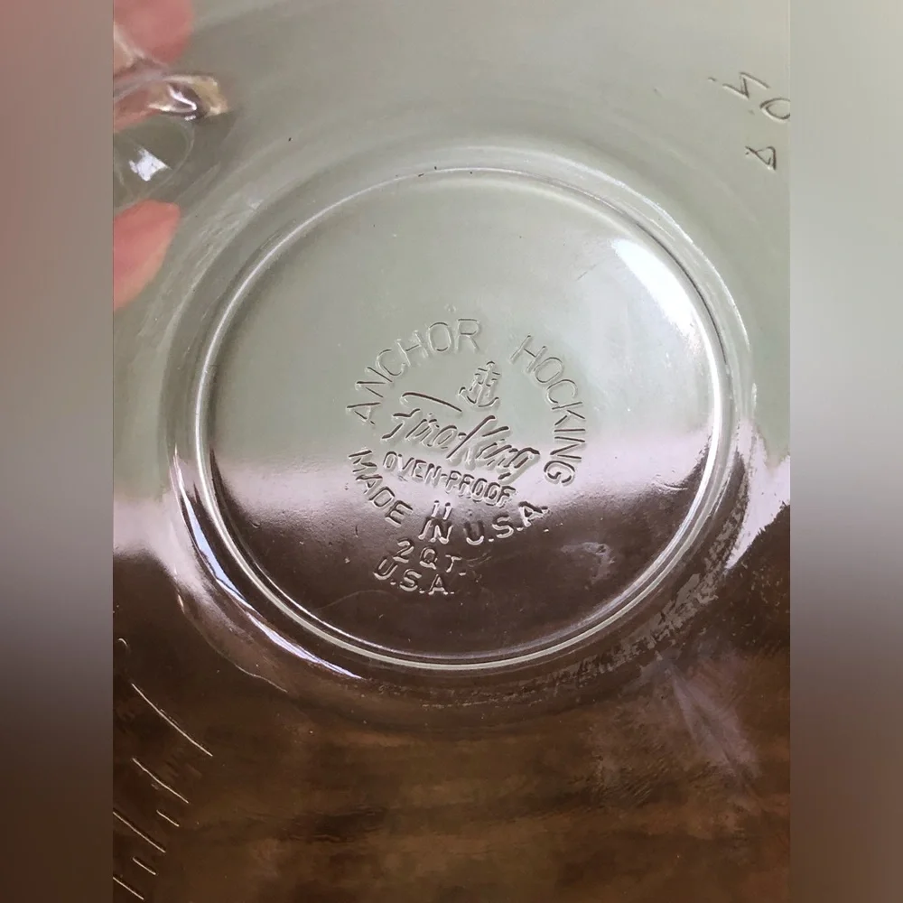 FireKing Anchor Hocking 2 Qt 8 Cup Embossed Glass Measuring Cup Mixing Bowl USA