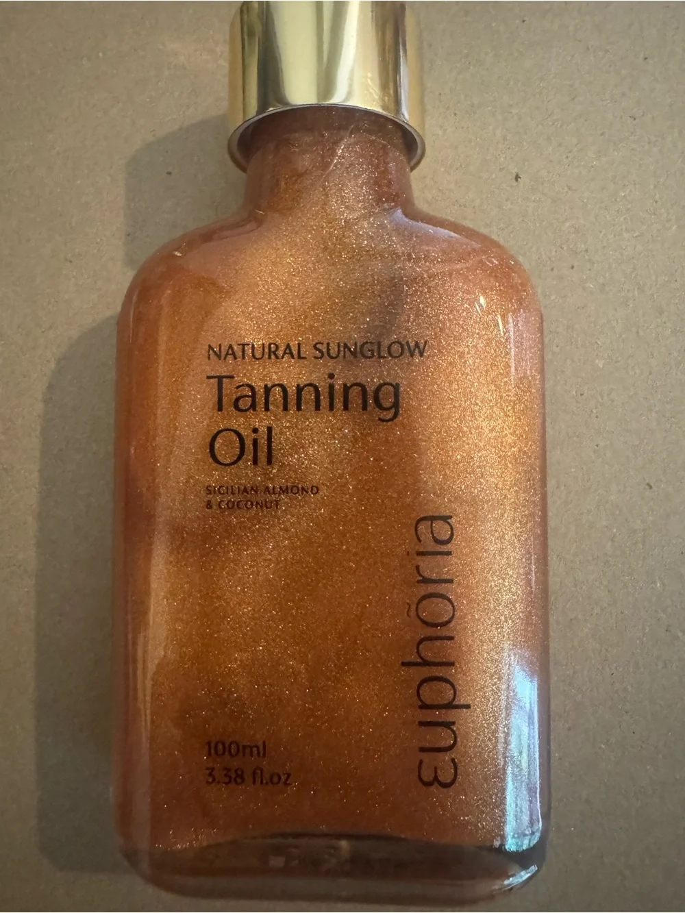 Euphoria shimmering sells oil