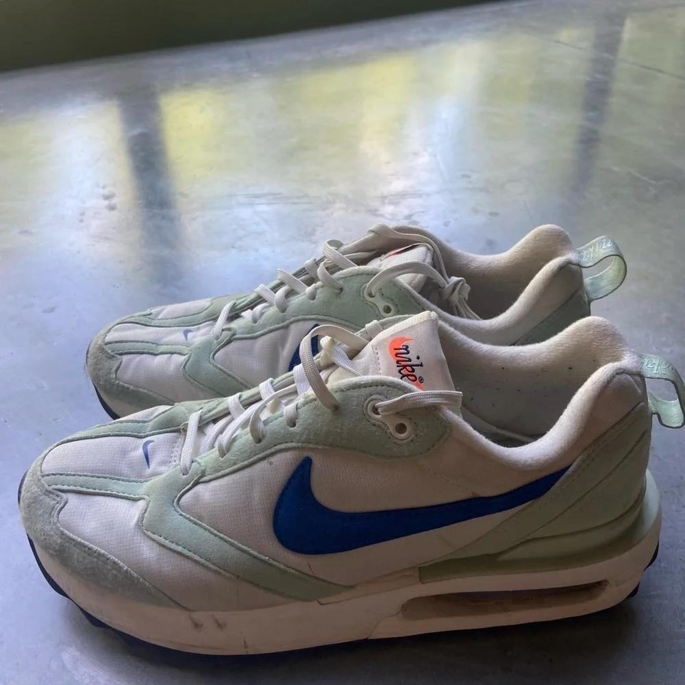 Nike women’s size