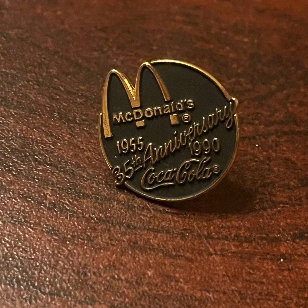 McDonald’s Coca-Cola 35 Year Partnership Anniversary Employee Lapel‎ Hat Pin