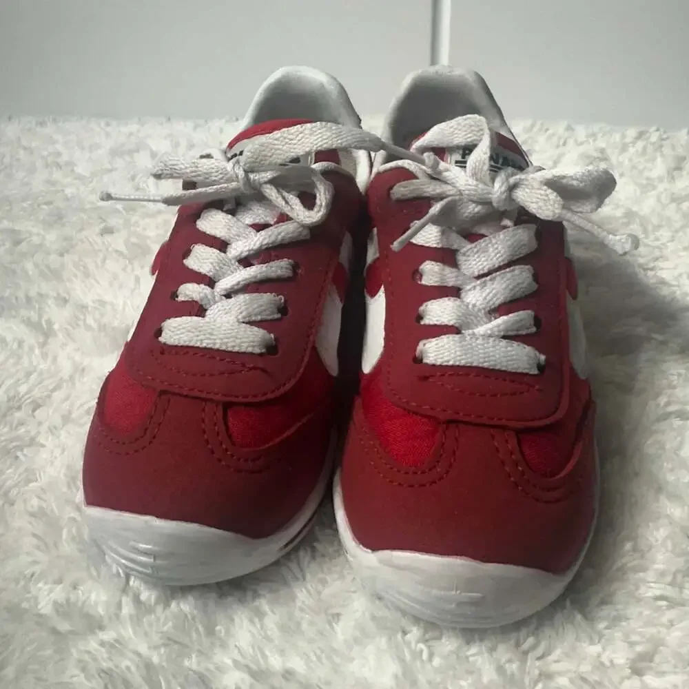 Panam red white