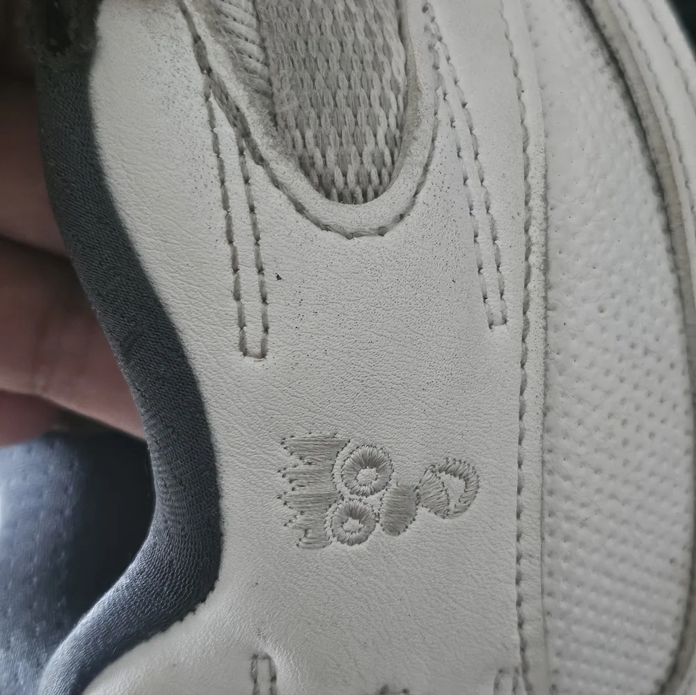 adidas stylish sneakers