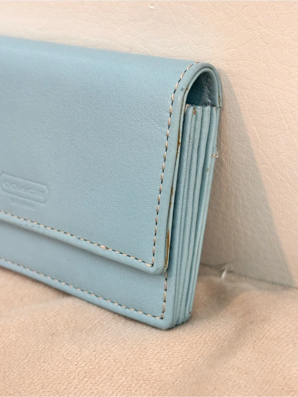 Coach legacy light