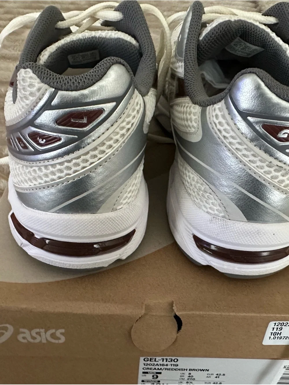 ASICS Men's size 9/10.5 W White and Silver Athletic Sneakers with Brown Accents