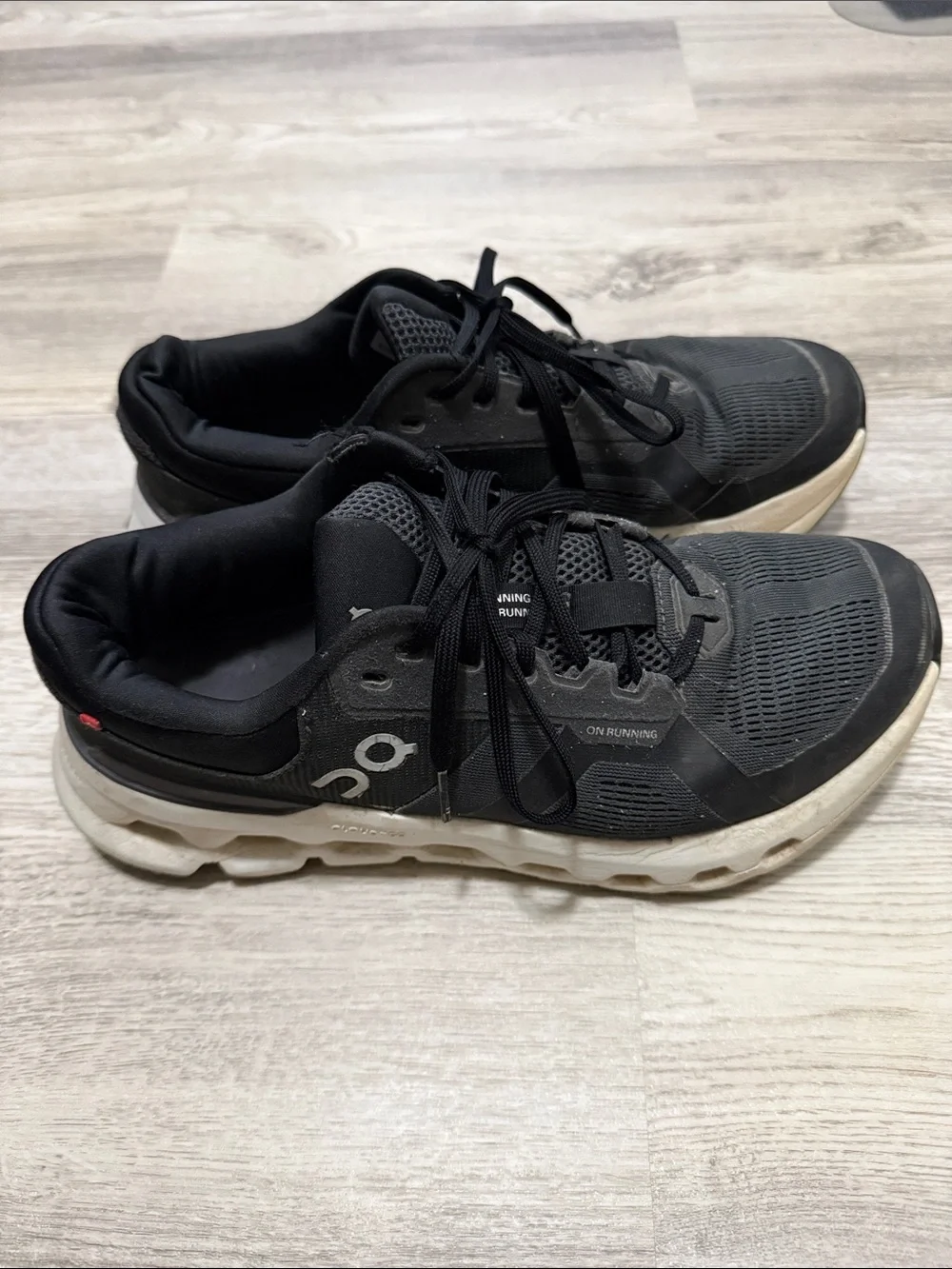 On Running men’s wide