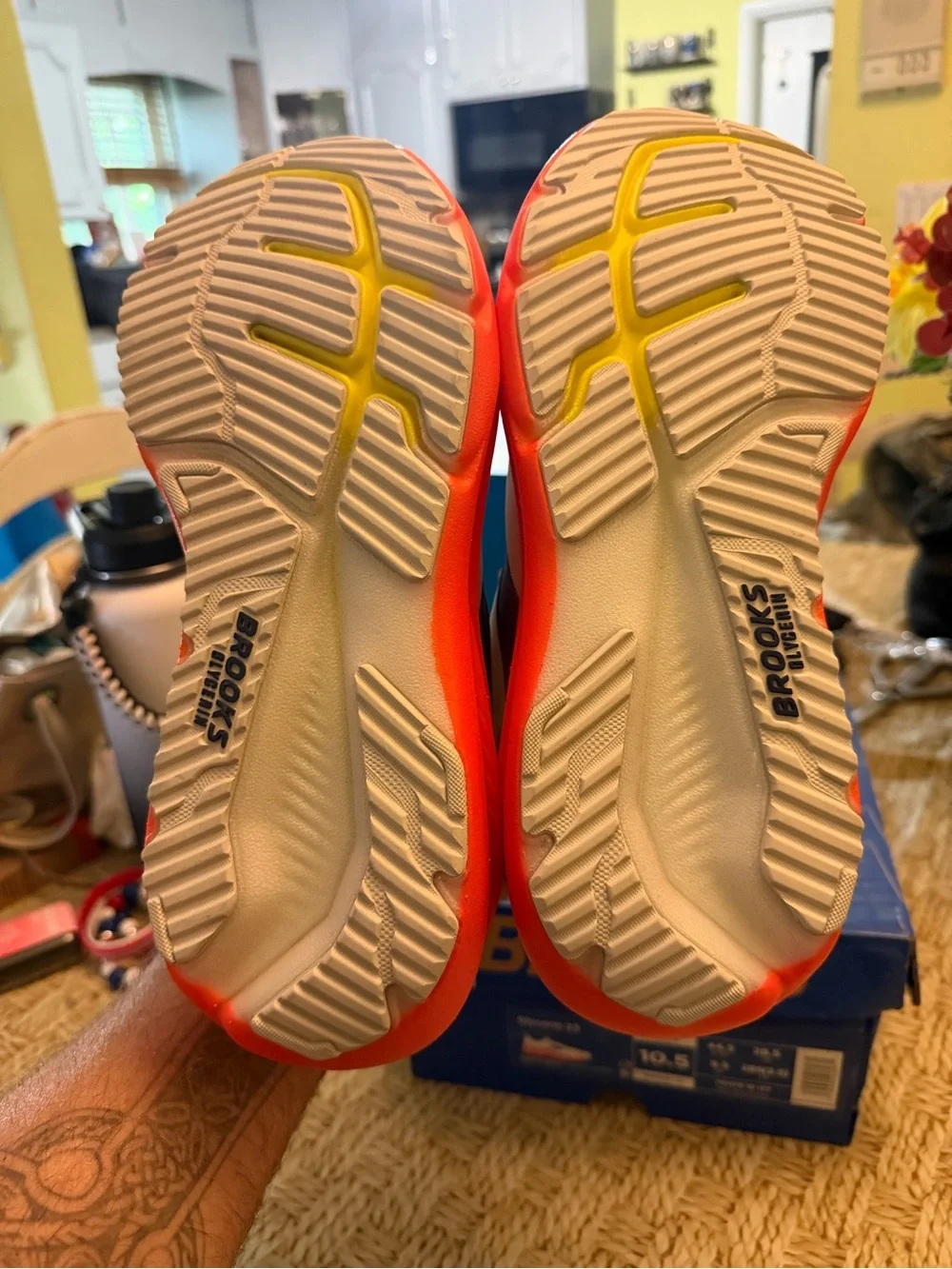 Brooks Men's Glycerin 23 Running Shoe - White/Navy/Orange sz 10.5 mens