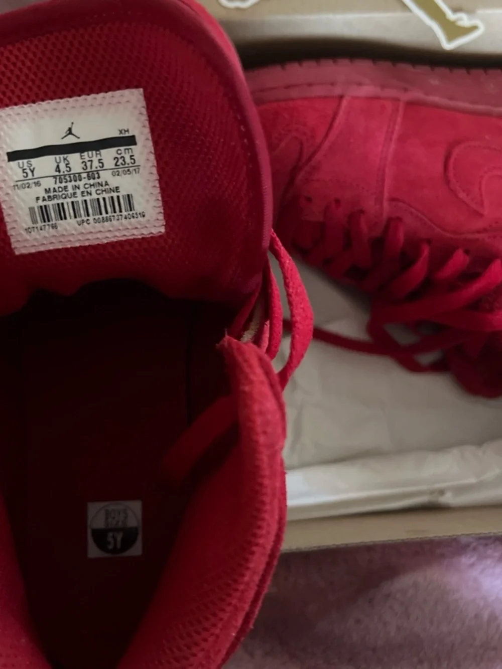 Jordan bold red