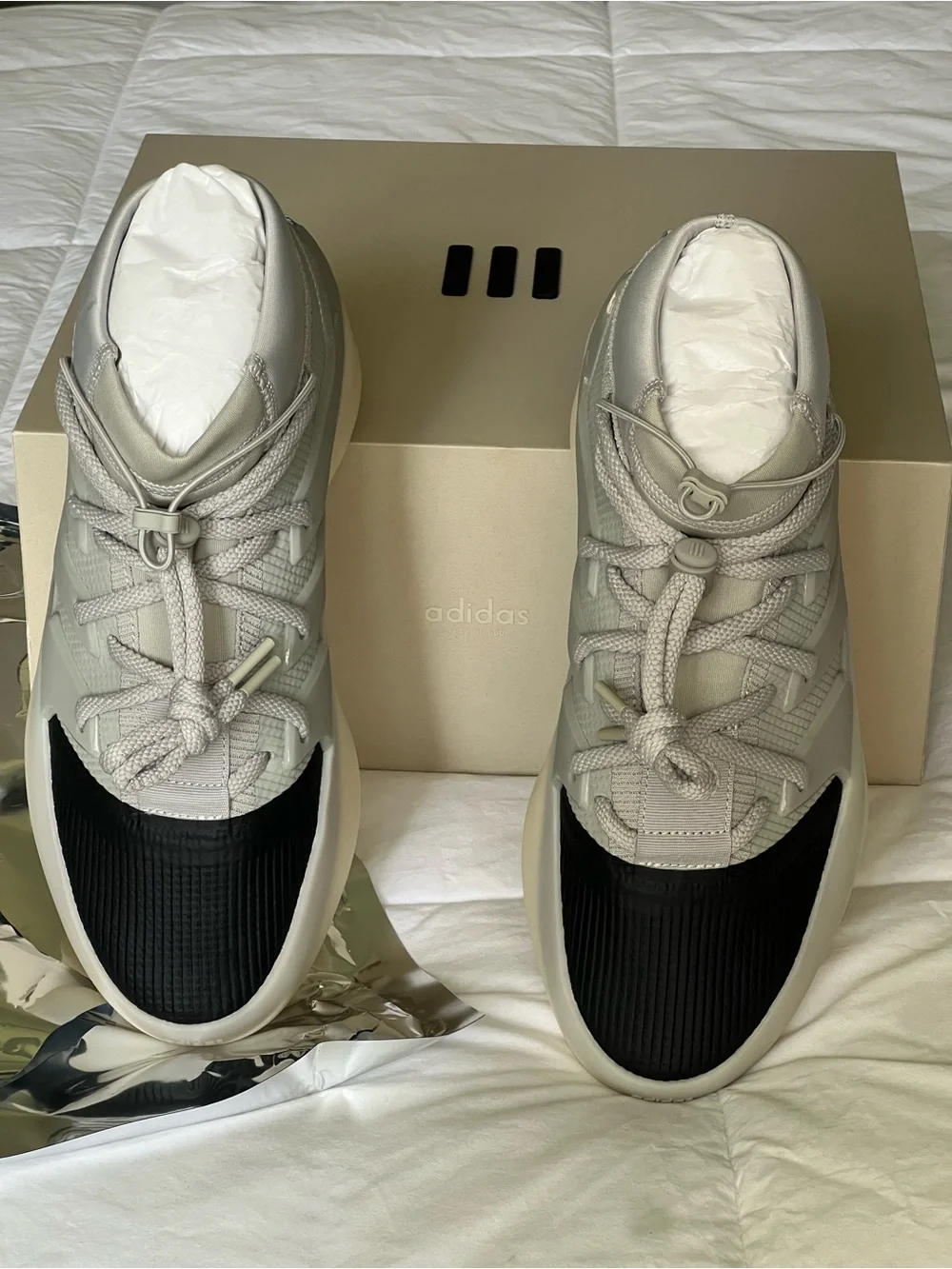 adidas clean white