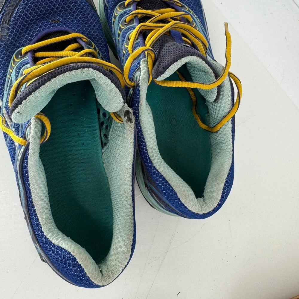 Merrell include midsole vibrant