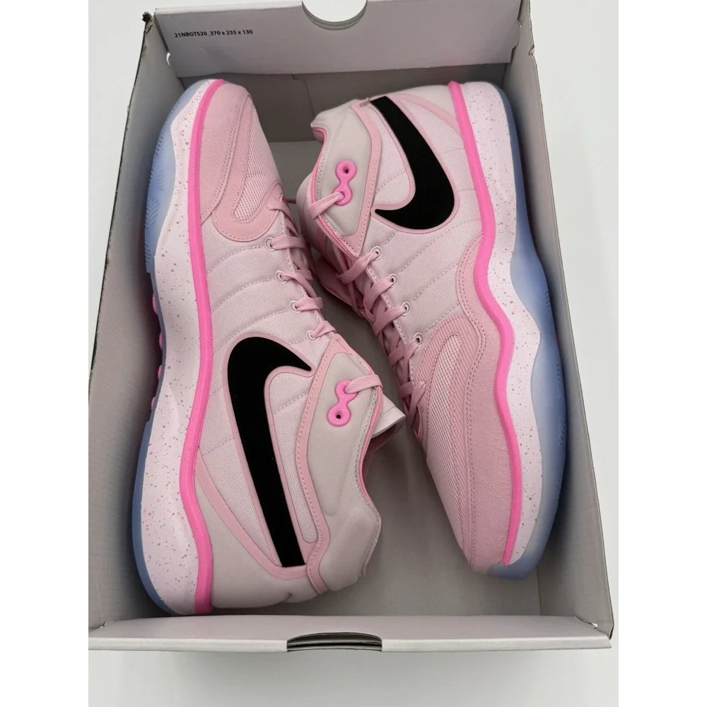 Nike includes box