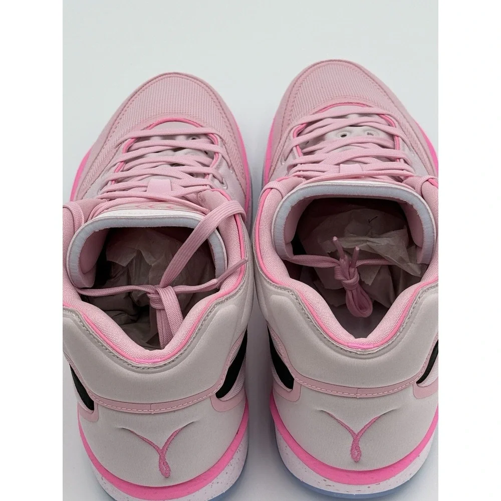 Nike includes box