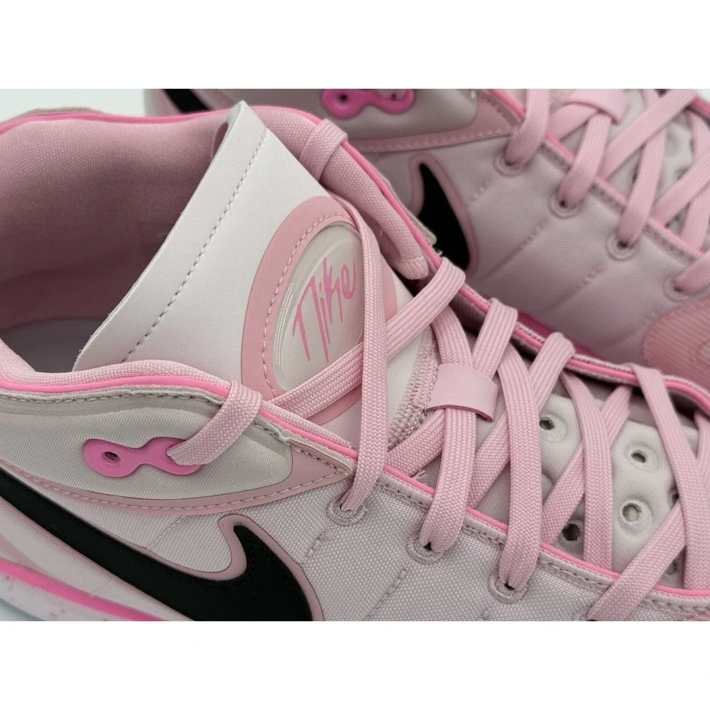 Nike includes box