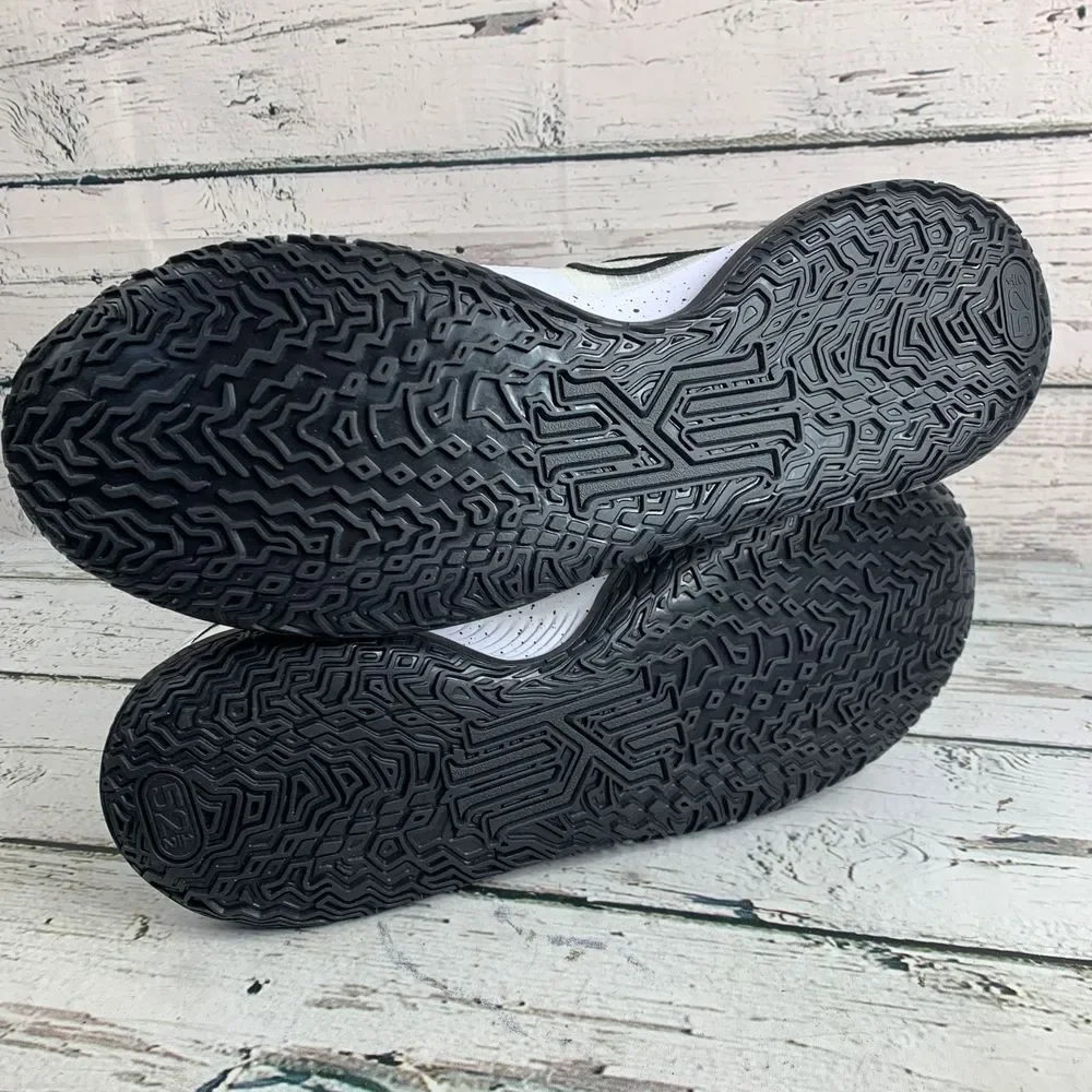 Nike model kyrie