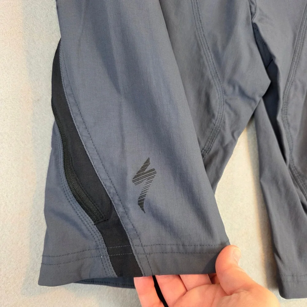 Specialized Mens 34 Mountain Bike Shorts Gray Black MTB Cycling Performance Gear