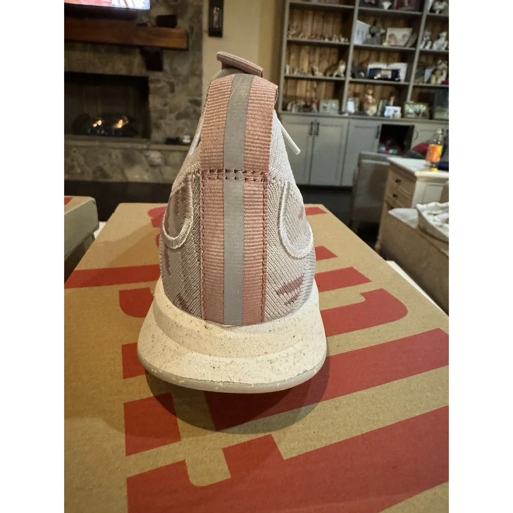 FitFlop VITAMIN‎ FF E01 Knit Sports Sneakers Trainers Size 6 PINK SKY MIX CAMO