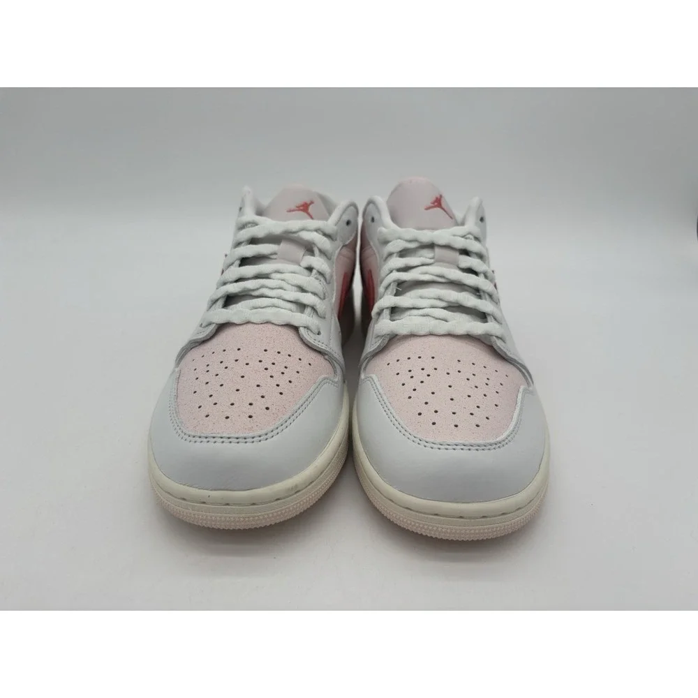 Wmn's 11.5  / Men's 10- Nike Jordan 1 Strawberry Milkshake IB8156-133 No Box Lid