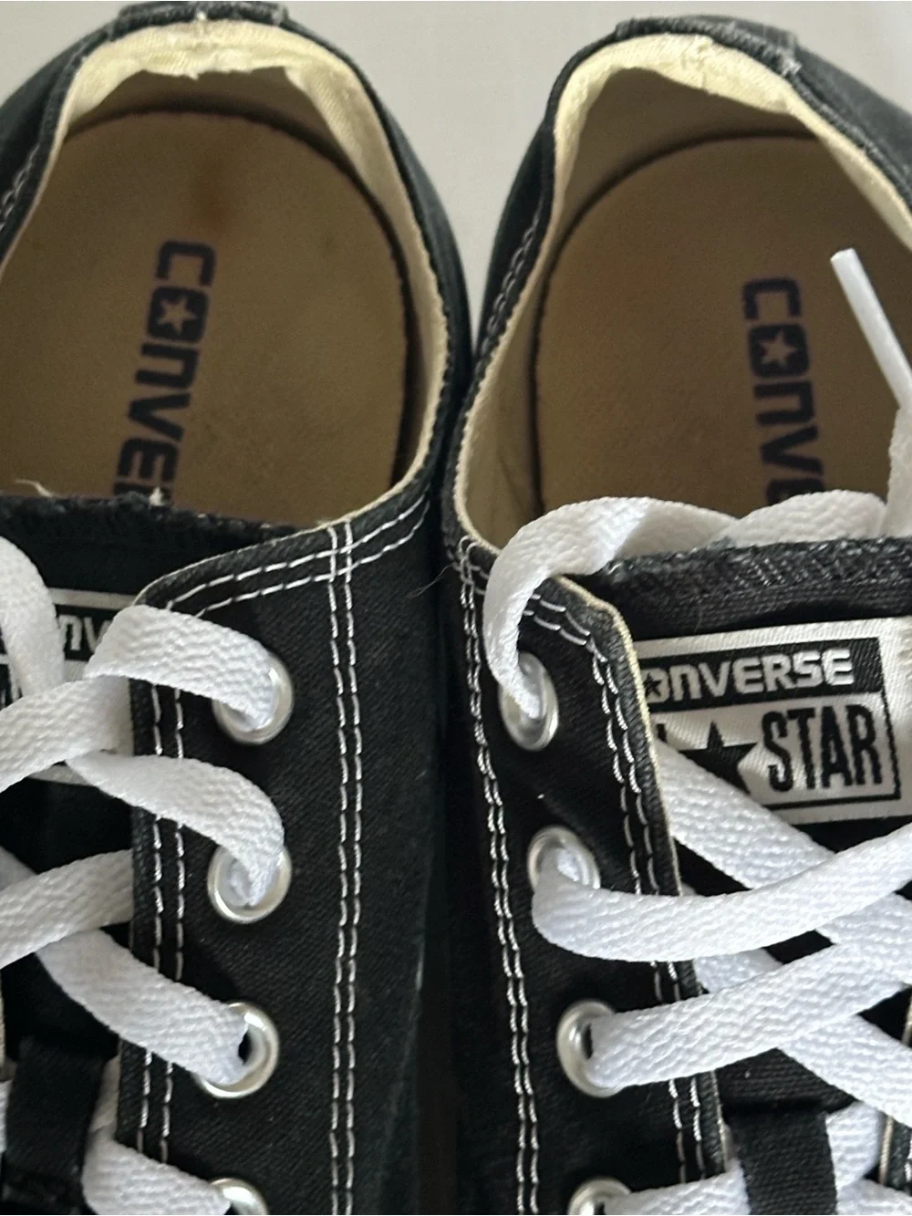 Converse ox low
