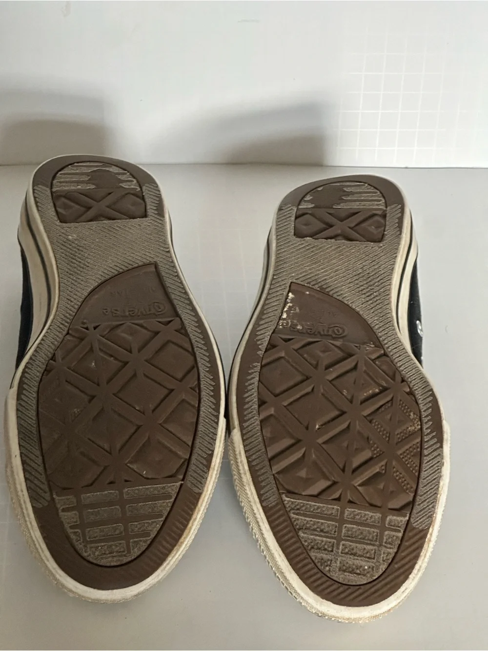 Converse ox low