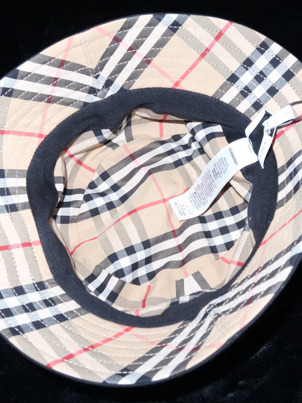Burberry bucket hat