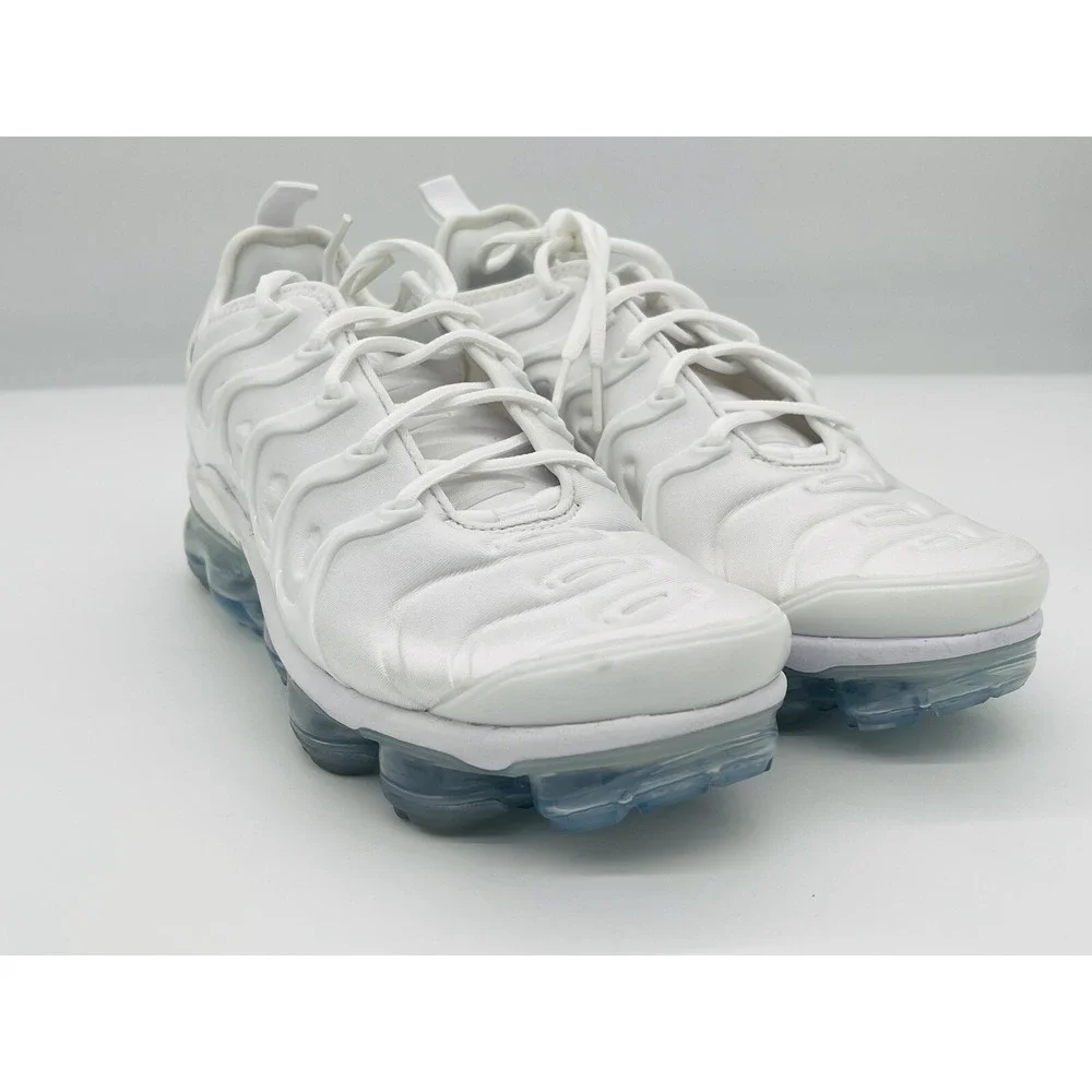 Size 8- Nike Air Vapormax Plus 924453‑100 *Professionally Refurbished by Nike*