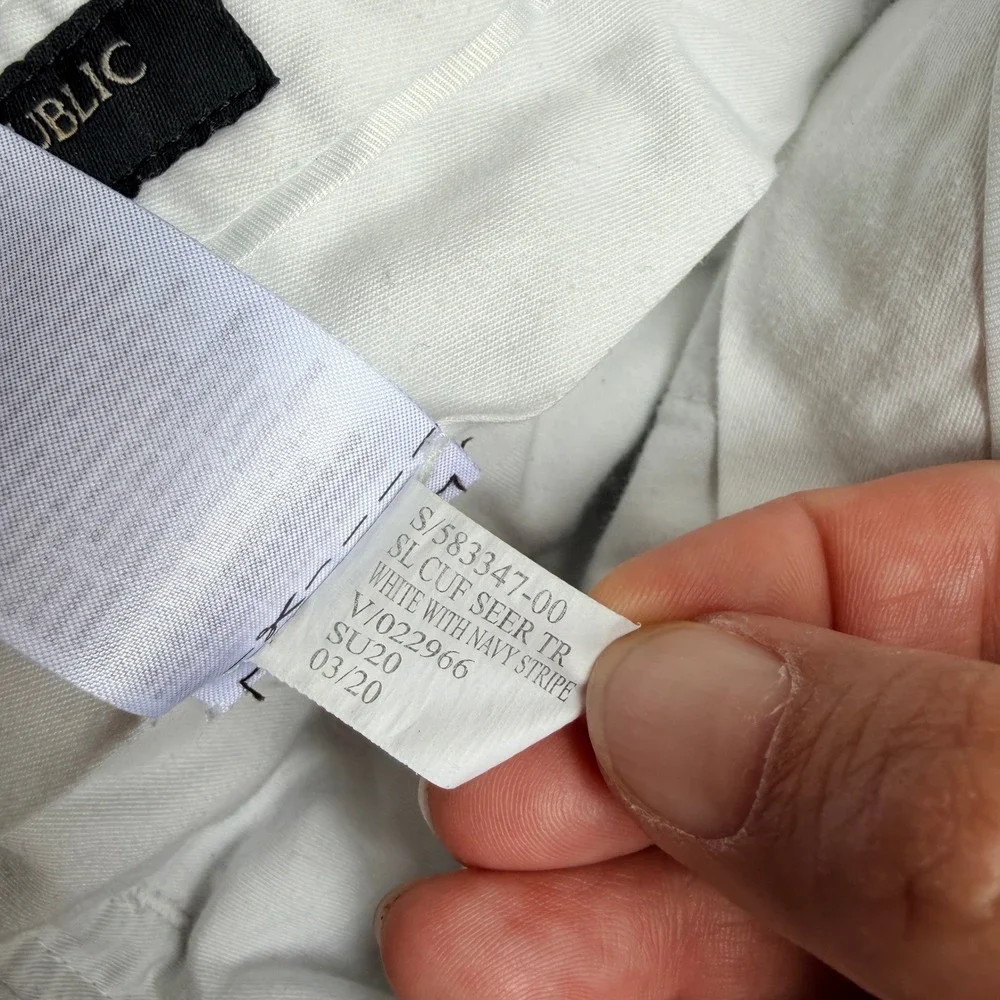 Banana Republic side use