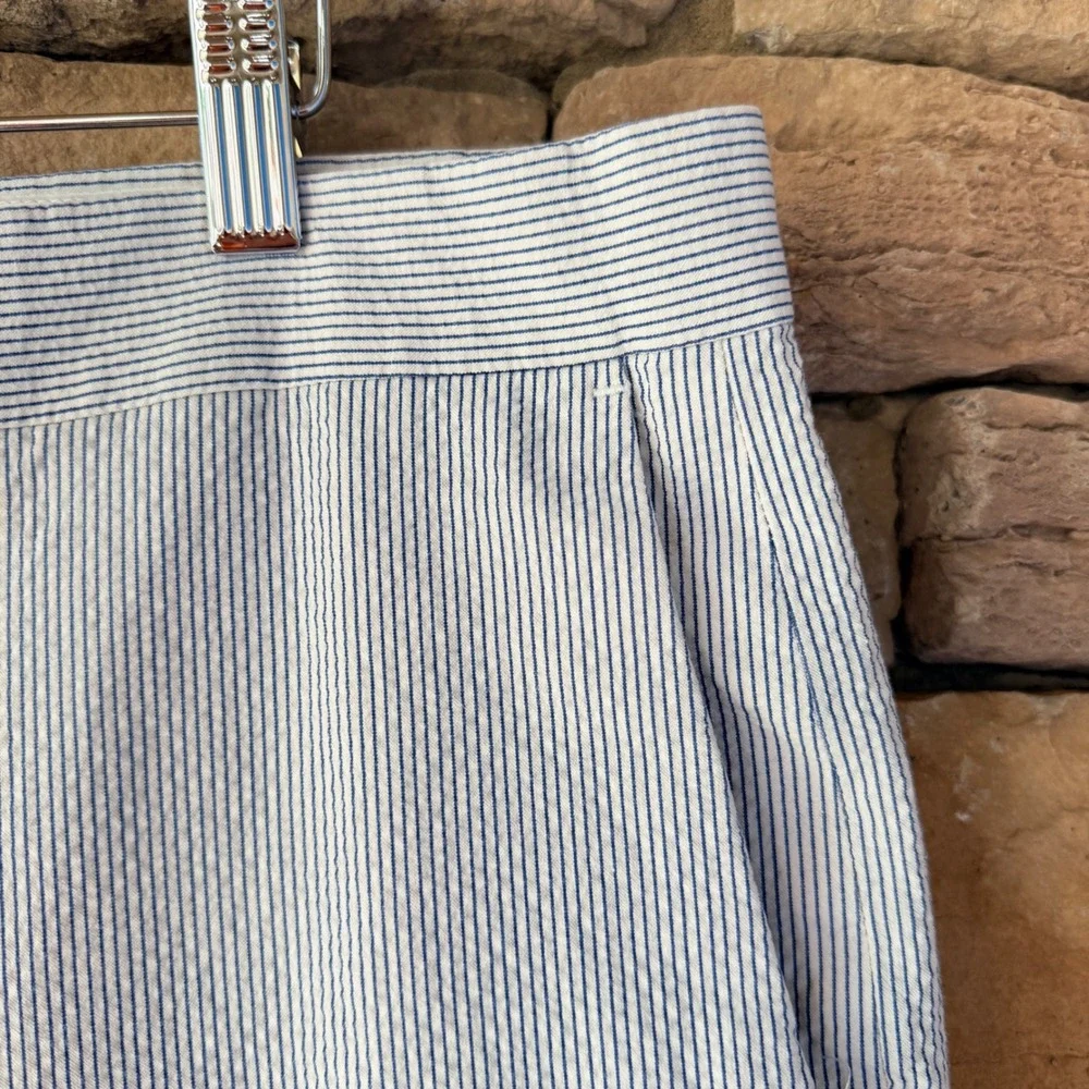 Banana Republic spandex lighting white