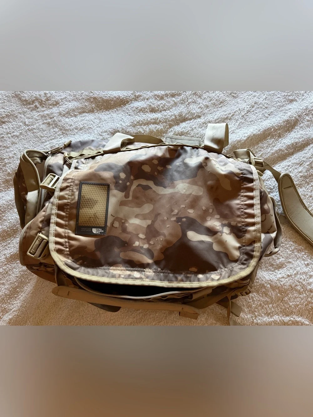 The North Face Base Camp Duffel Medium Moab Khaki Wood
