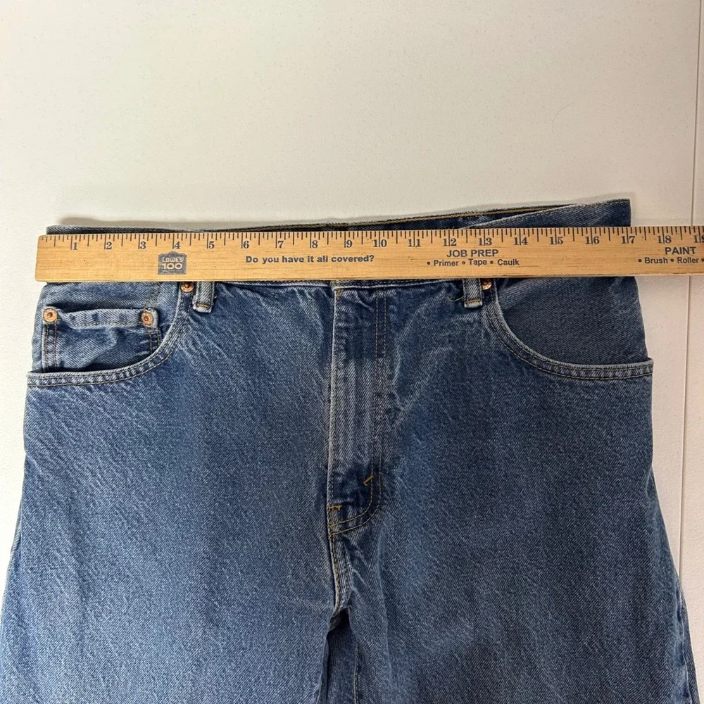 Levis note small