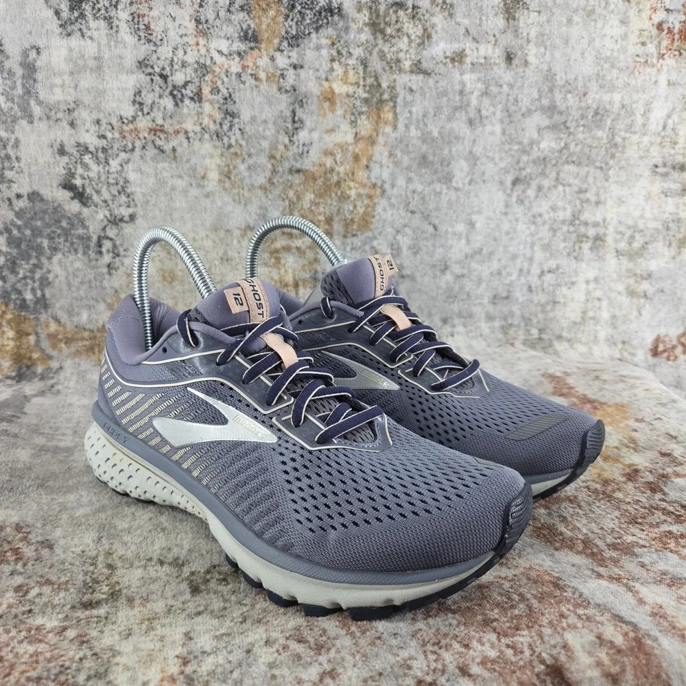 Brooks Ghost 12 Running Shoes Womens  8.5D Purple Low Top Lace Up Sneakers