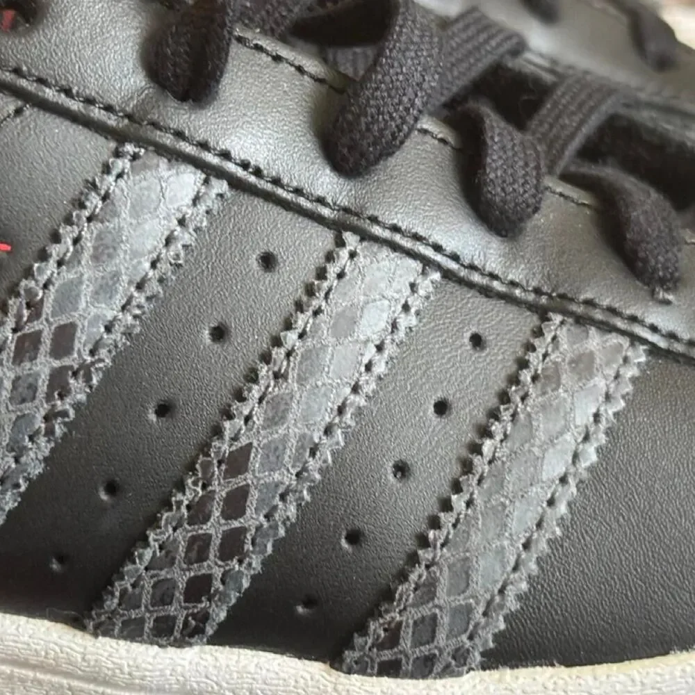 adidas originals print