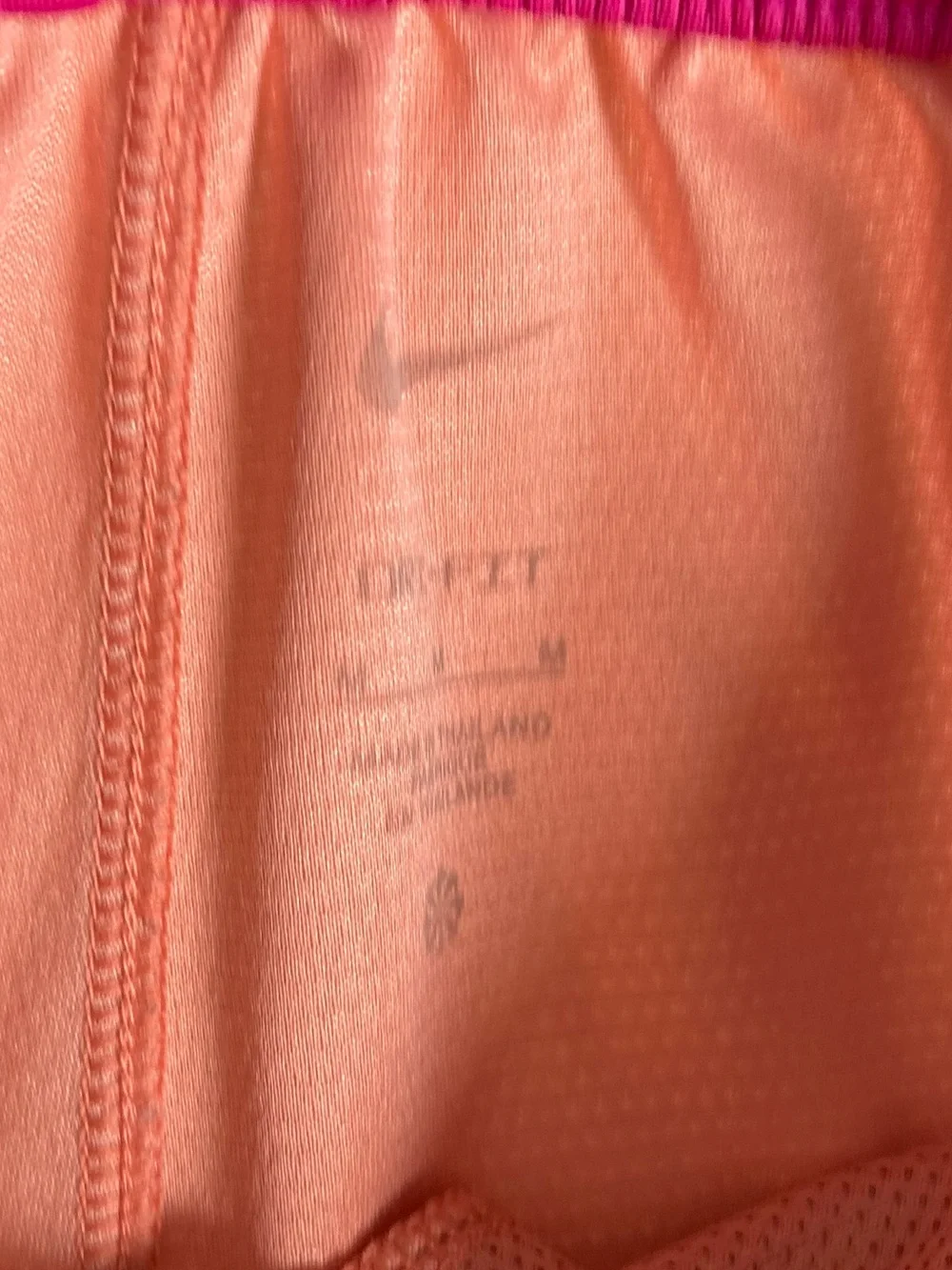 Nike Women's Fly Crossover Basketball Shorts Size Medium in Light Madder Root