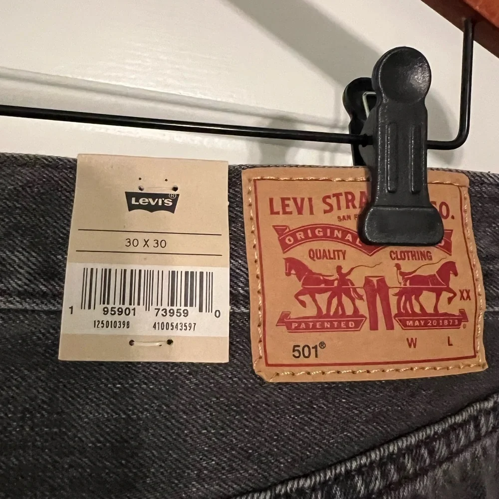 Levis overall new