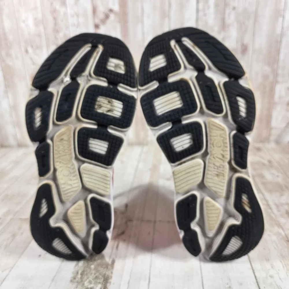 Hoka One One hoka one