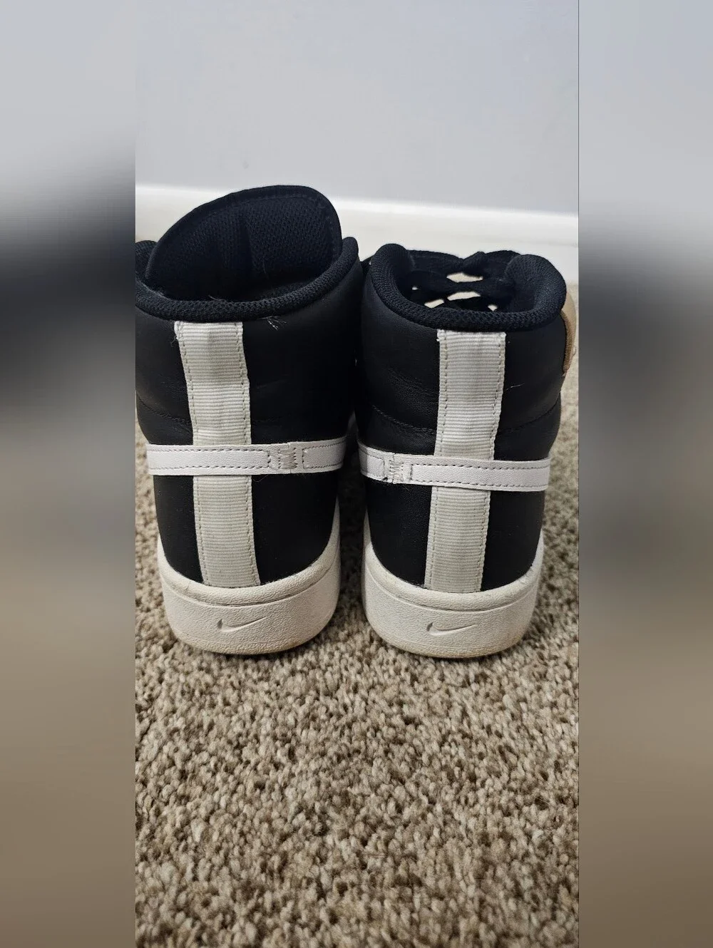 Nike Court Royale 2 Mid
