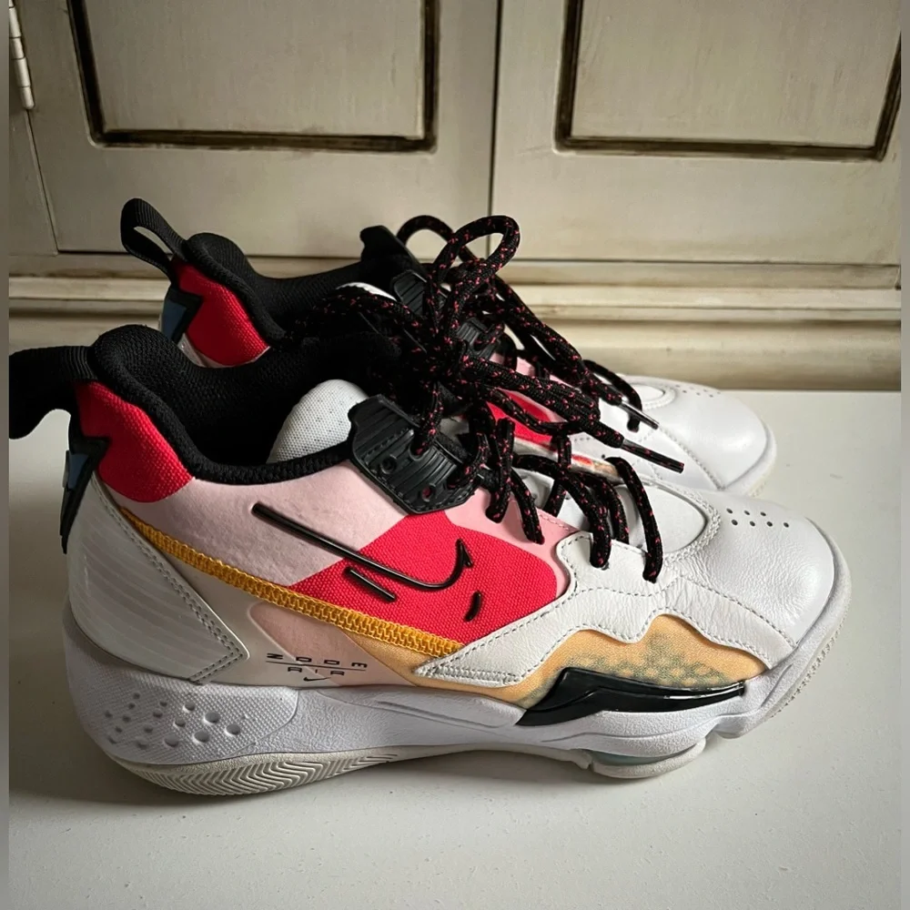Women’s Nike Jordan Zoom 92 White Black Siren Red Yellow Shoes Sneakers 7.5