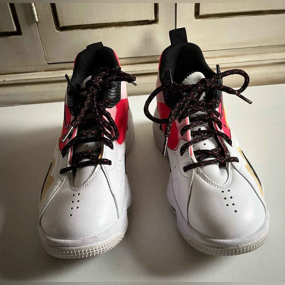 Women’s Nike Jordan Zoom 92 White Black Siren Red Yellow Shoes Sneakers 7.5