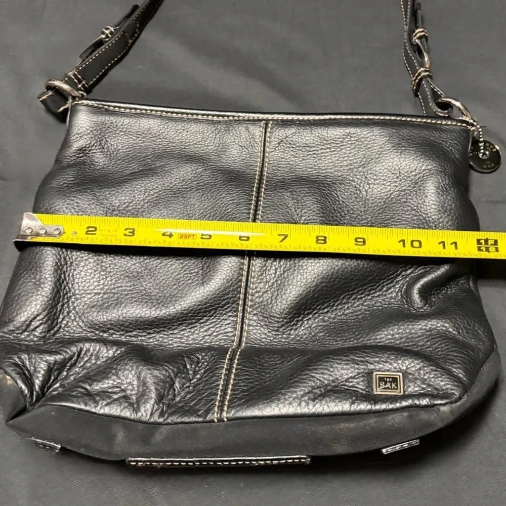 The Sak sak iris