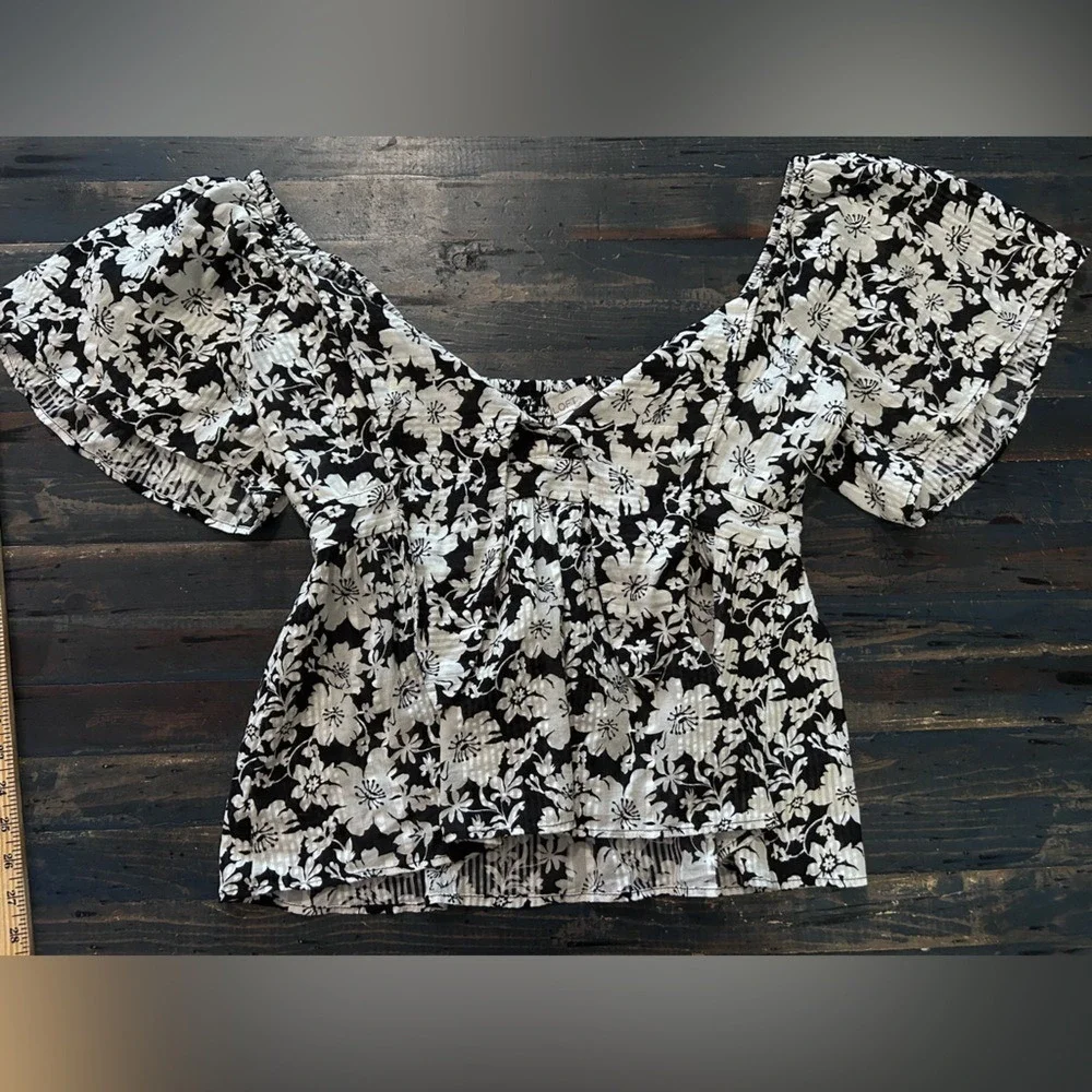 LOFT floral puff