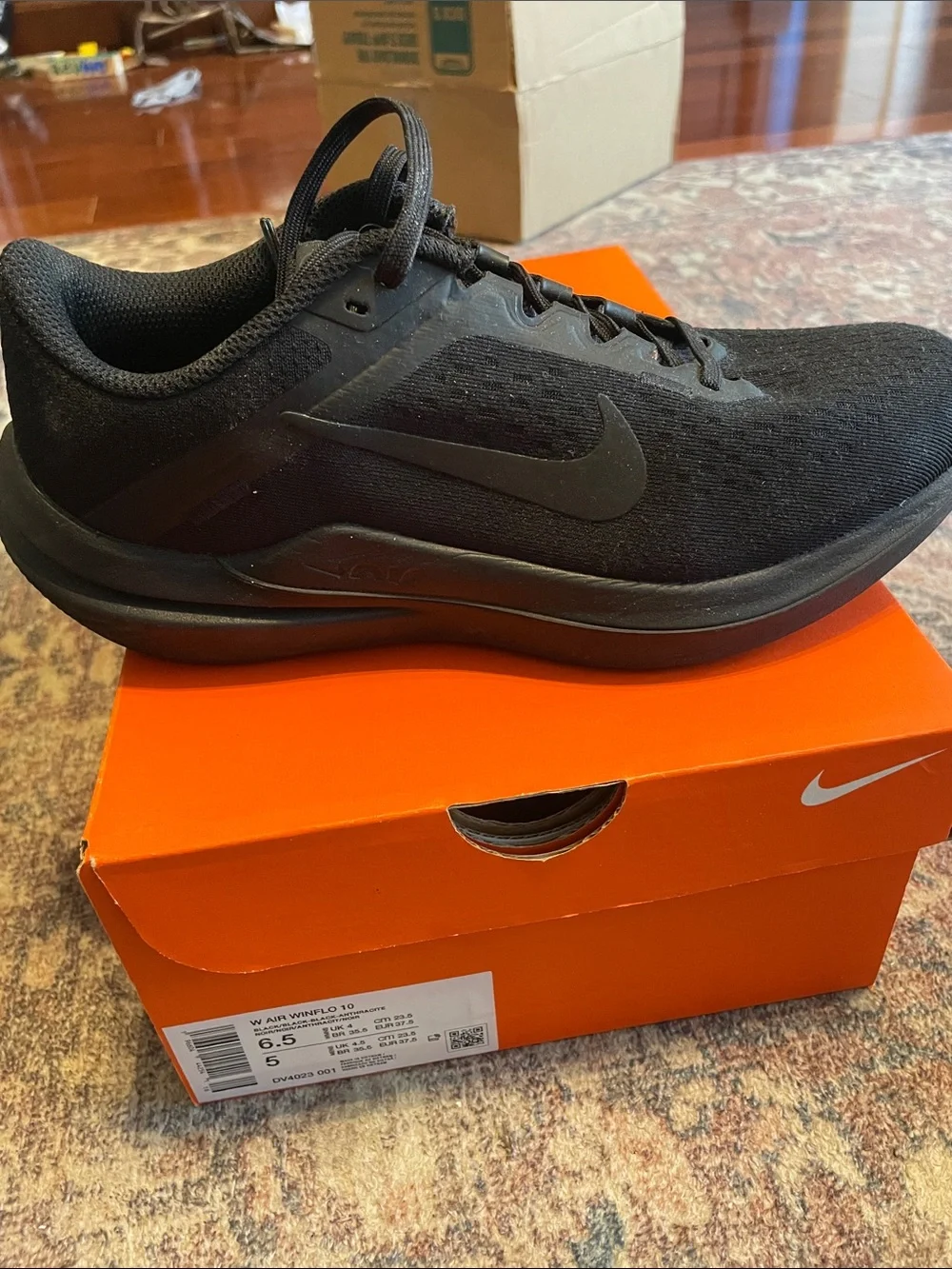 Nike all black