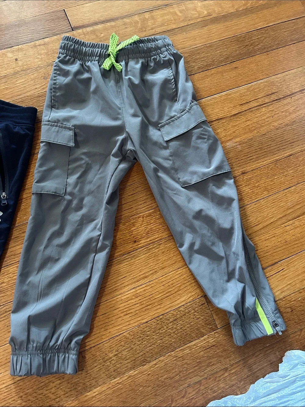 Under Armour 4t wrangler pair