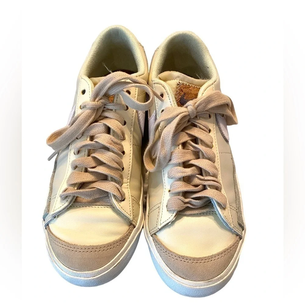 Nike Blazer Low ‘77 Women’s Sneakers - Size 7