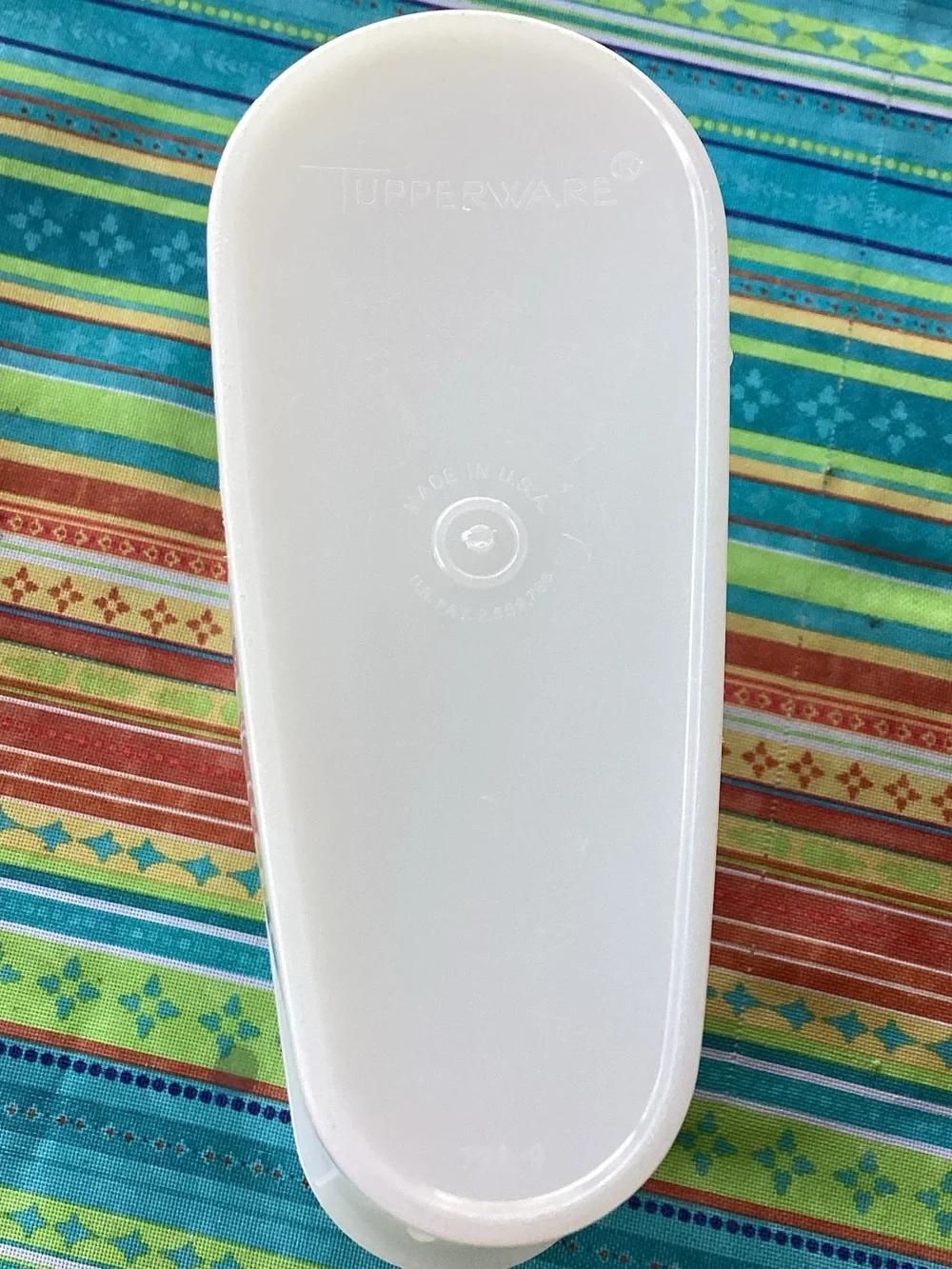 Tupperware Vintage Beverage Buddy Pitcher - 1 quart size