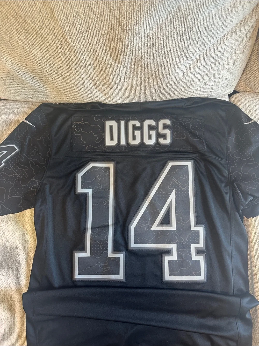 Nike bills jersey