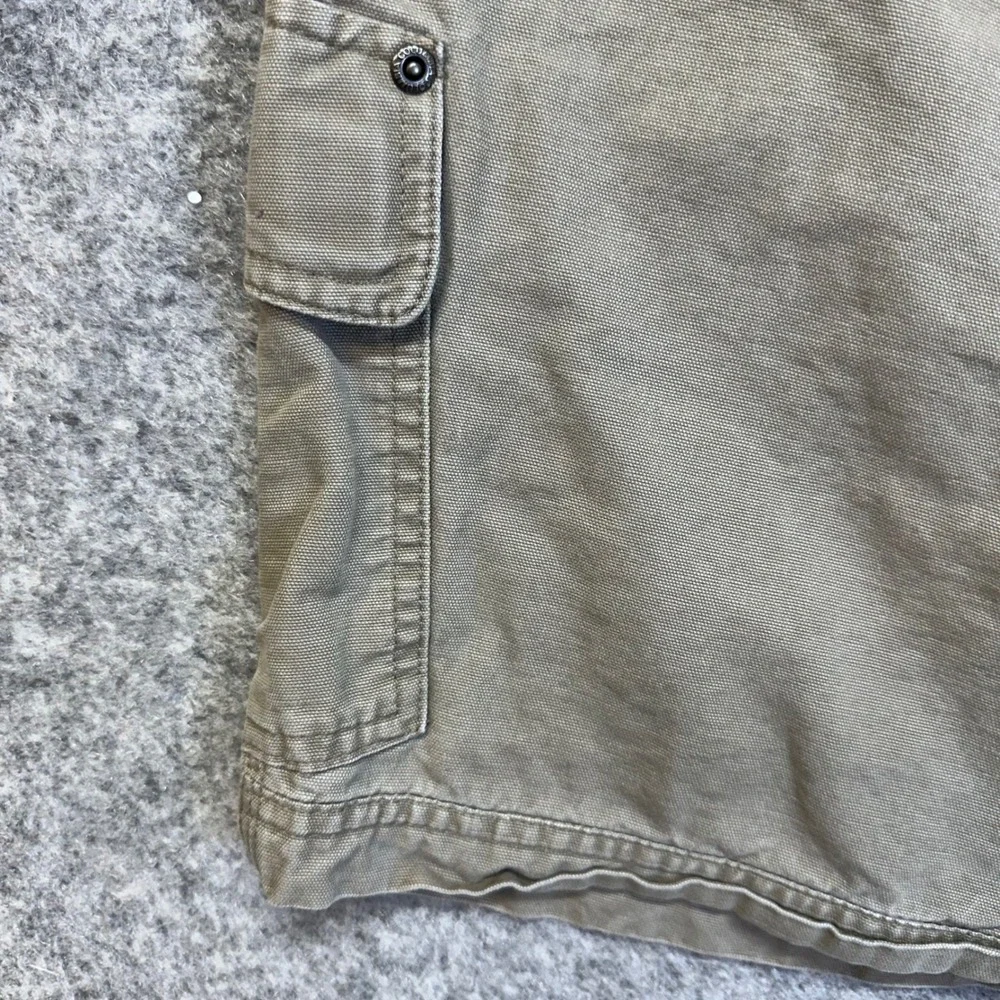 Columbia points occasion rivets