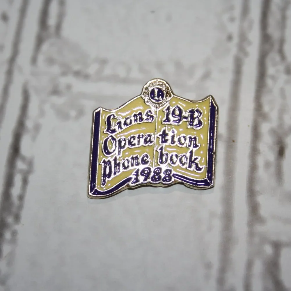 🟢📞 Lions 19-B “Operation Phonebook” 1988 Lapel Pin · 1 3/8