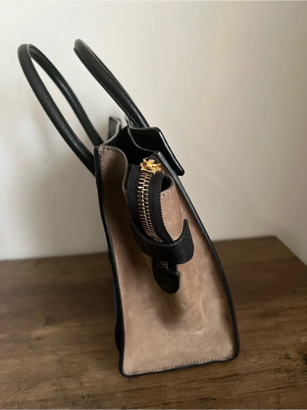 Celine minimal signs