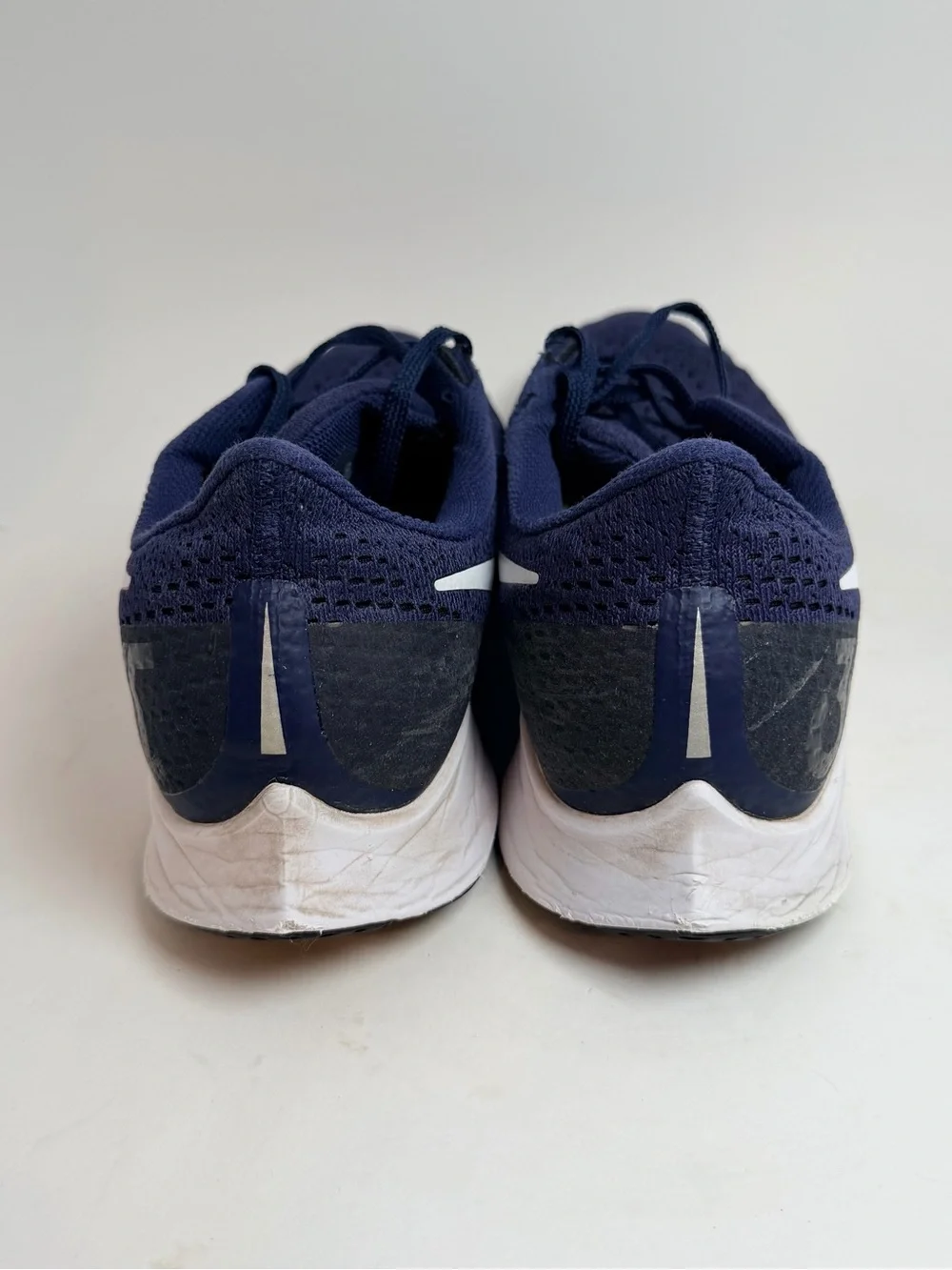 Nike Men’s Navy Blue and White Running Shoes