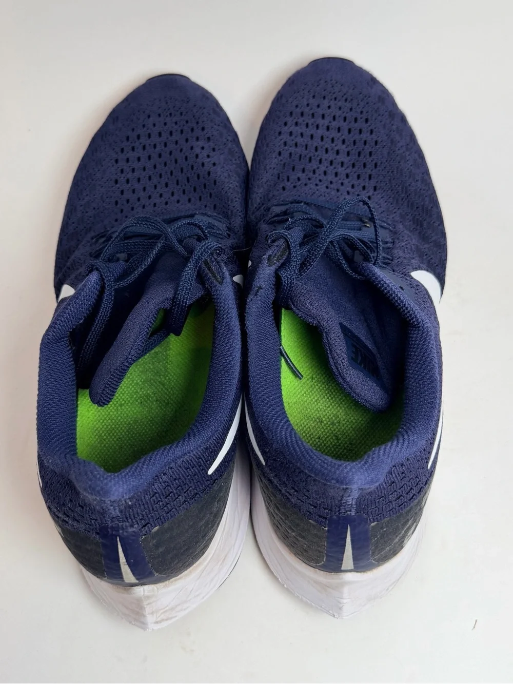 Nike Men’s Navy Blue and White Running Shoes