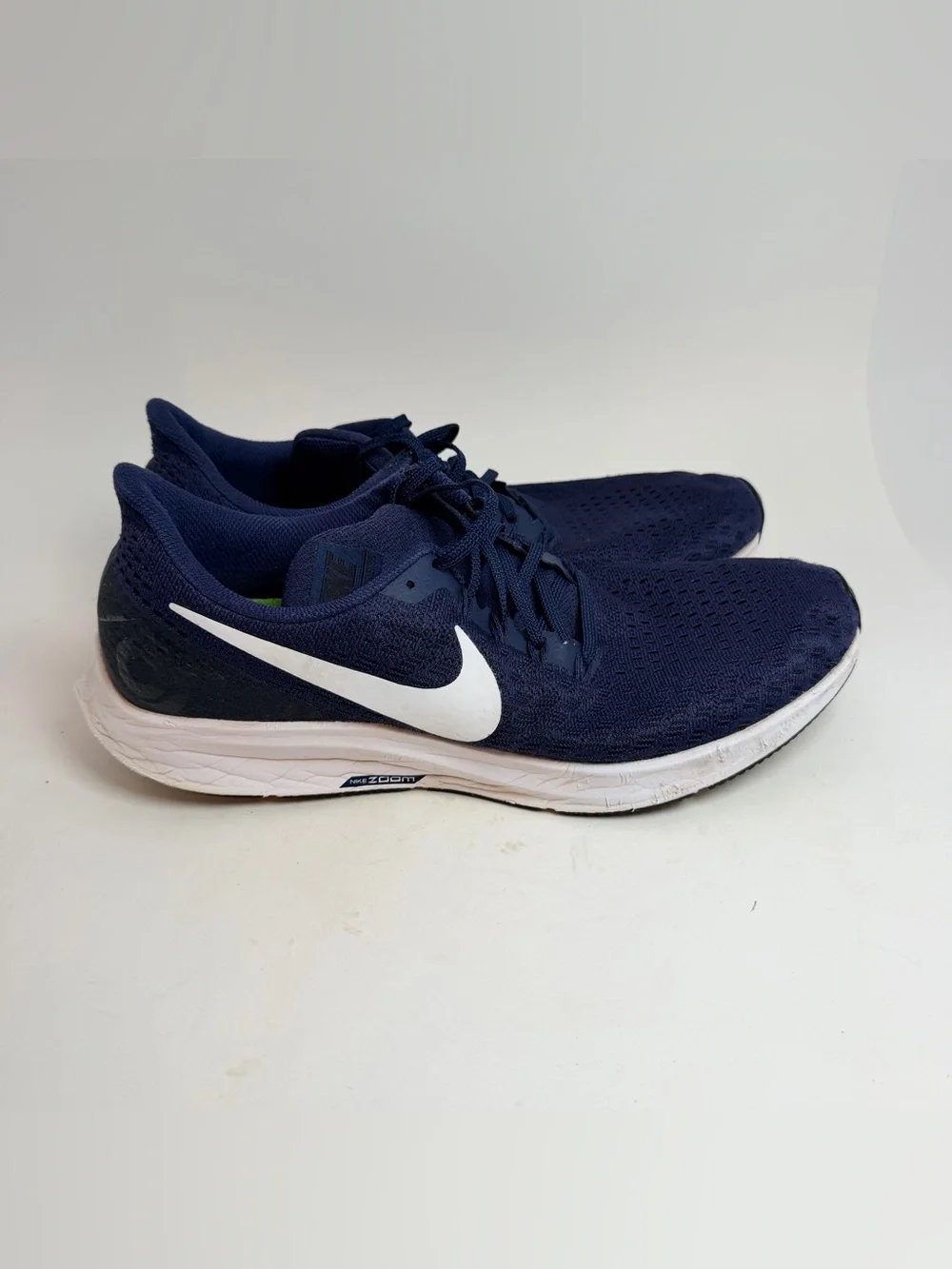 Nike Men’s Navy Blue and White Running Shoes