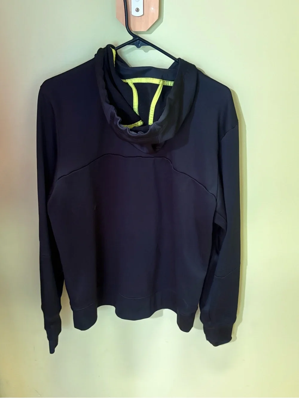 Nike lightweight up logo
